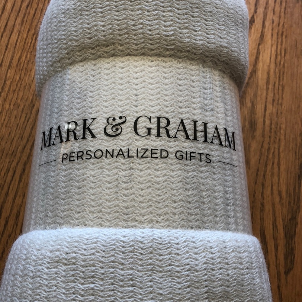 Mark & Graham Colorblock throw - Picture 2 of 5